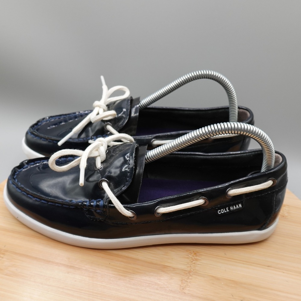 Cole Haan Shoes Women 8B Navy Blue Patent Leather Boat Shoes W05747 Flaw